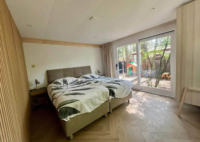 Шале Kindvriendelijk Sfeervol Bosgeneugte Bij Zwembad Op De Veluwe Doornspijk